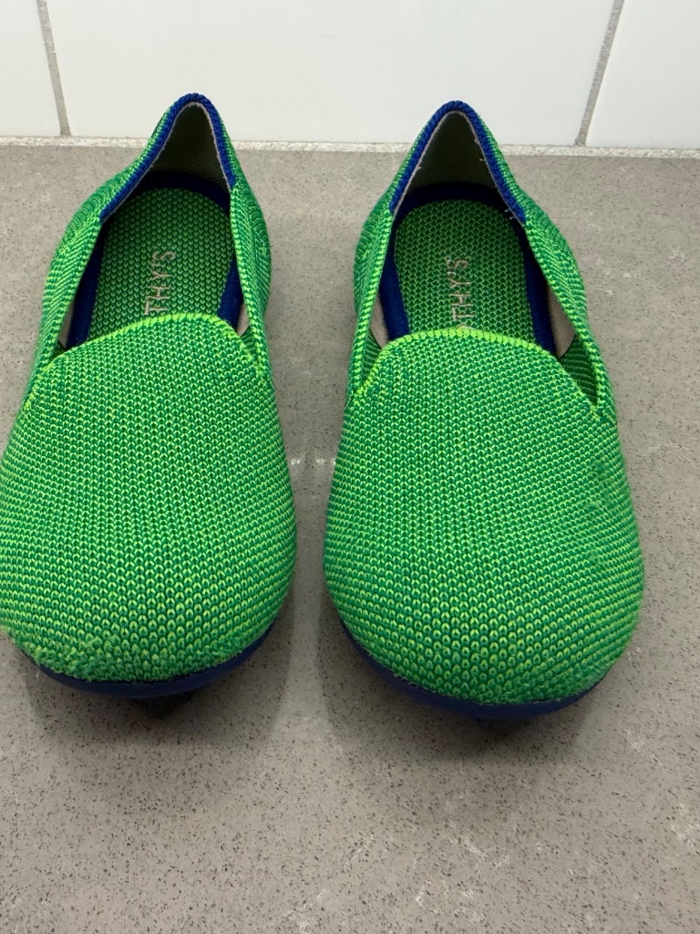 Rothy’s Girl Size 12 The Flat Kelly Green Jellybean Loafers